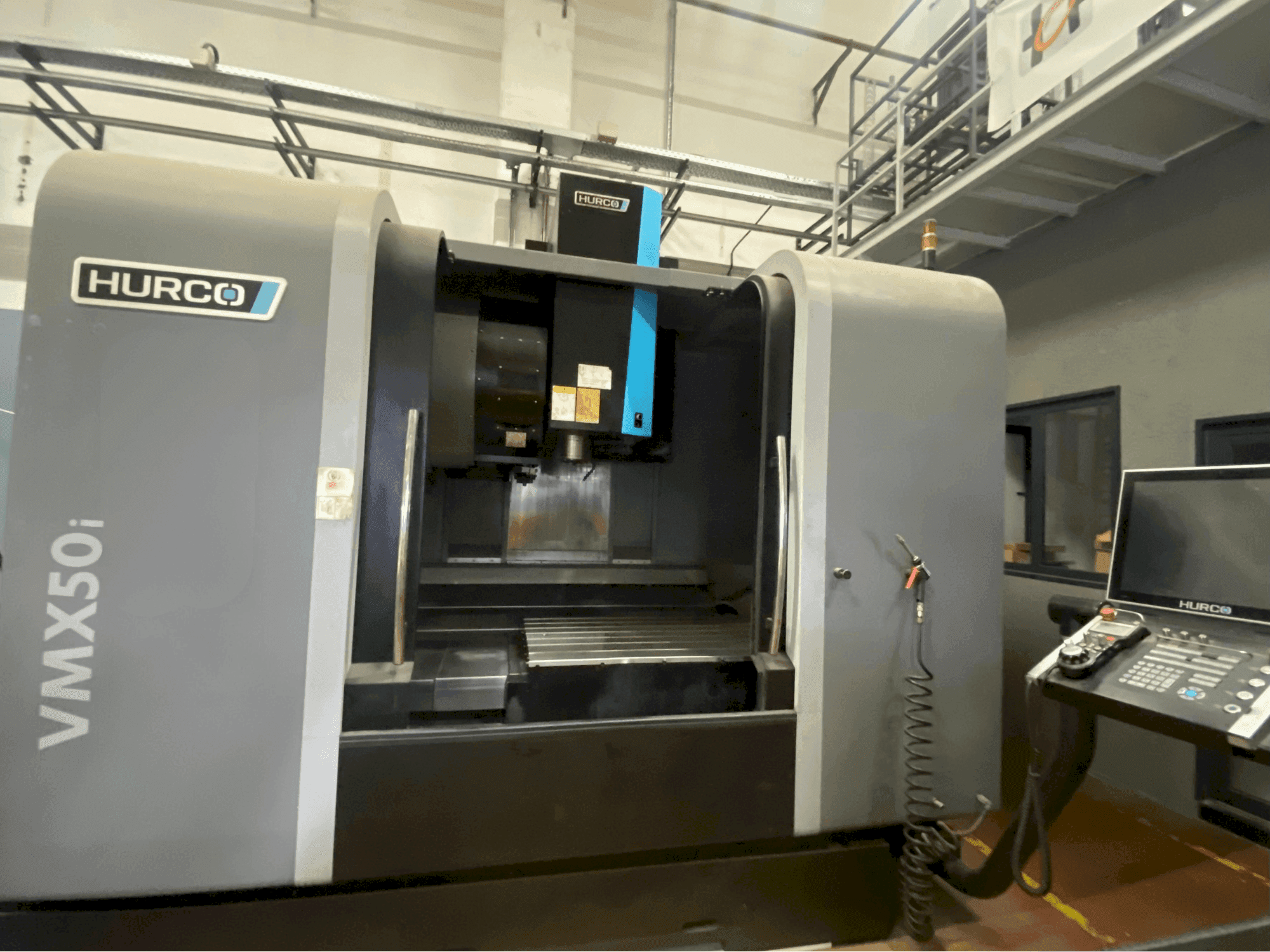 Hurco VMX50i-maskinen framifrån