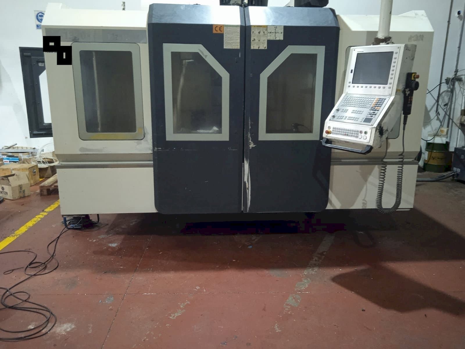 Hartford LG-1370-maskinen framifrån