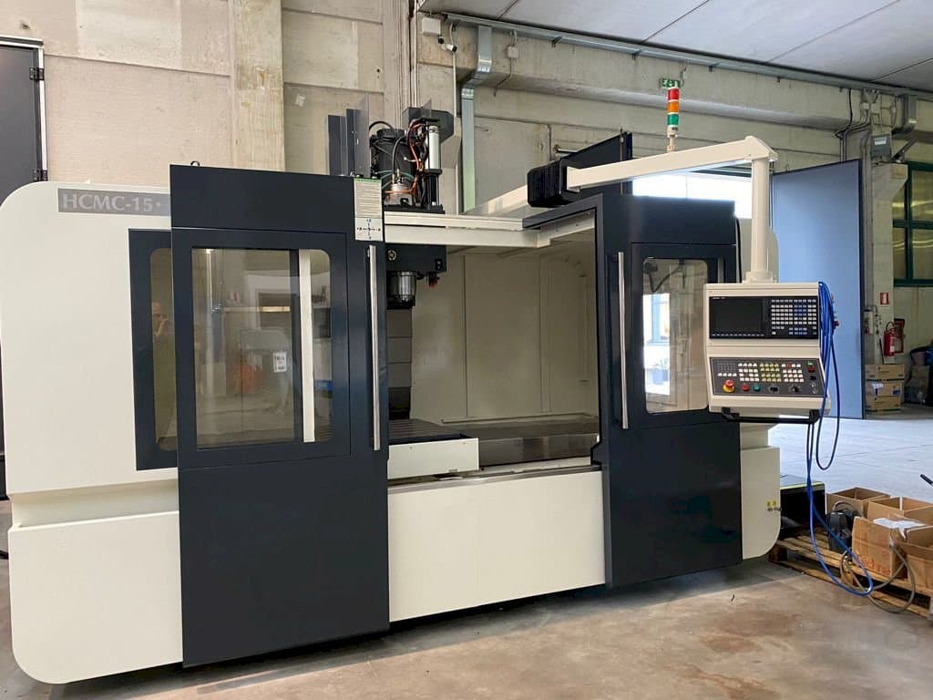 Hartford HCMC-15-maskinen framifrån