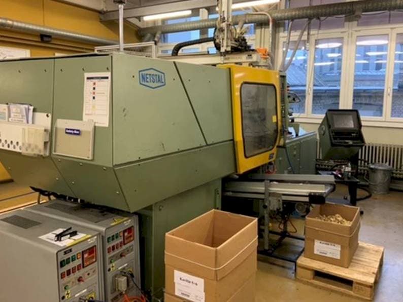 Netstal Synergy 600-110-maskinen framifrån