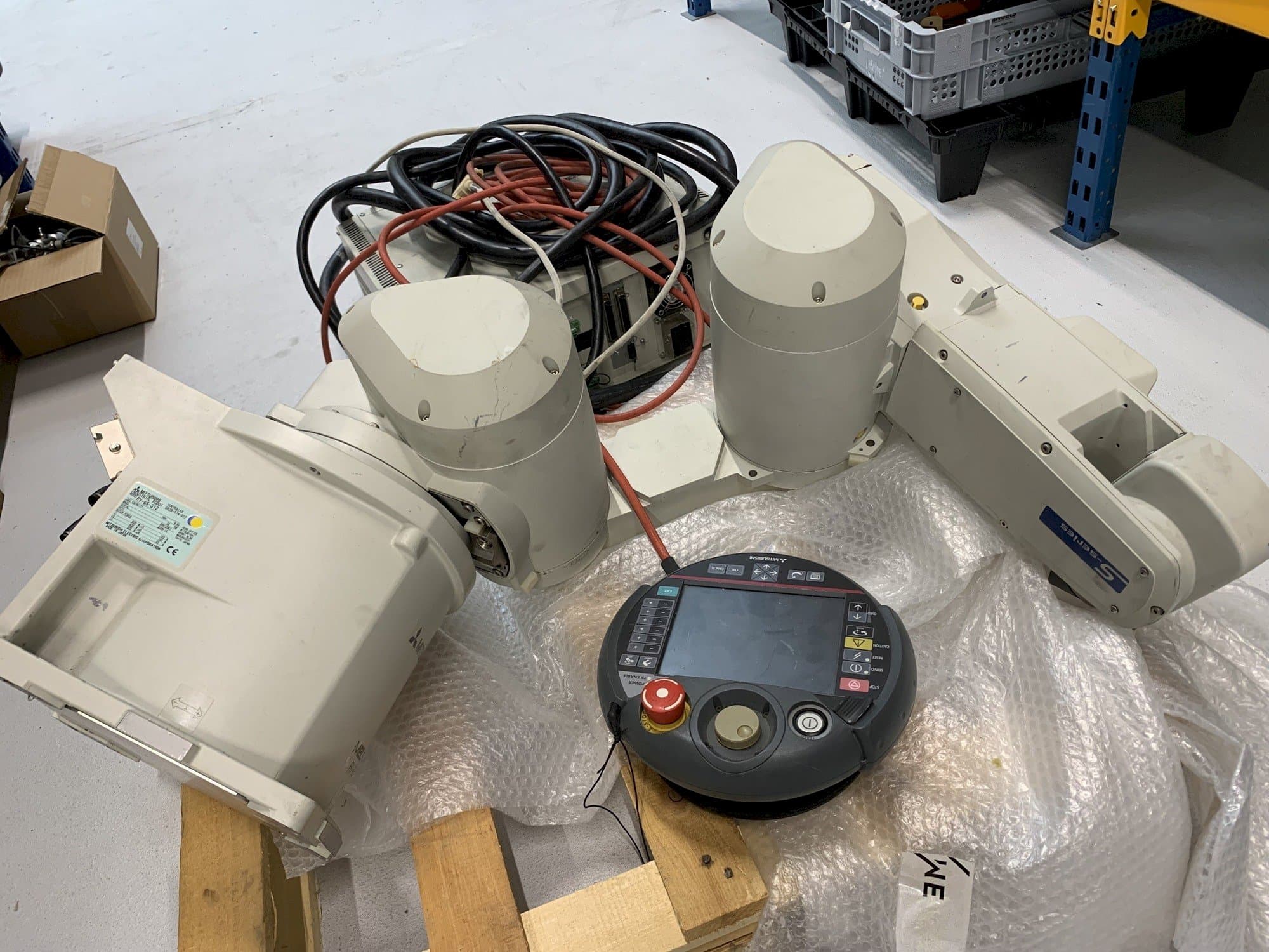 Mitsubishi Melfa RV 6S-maskinen framifrån