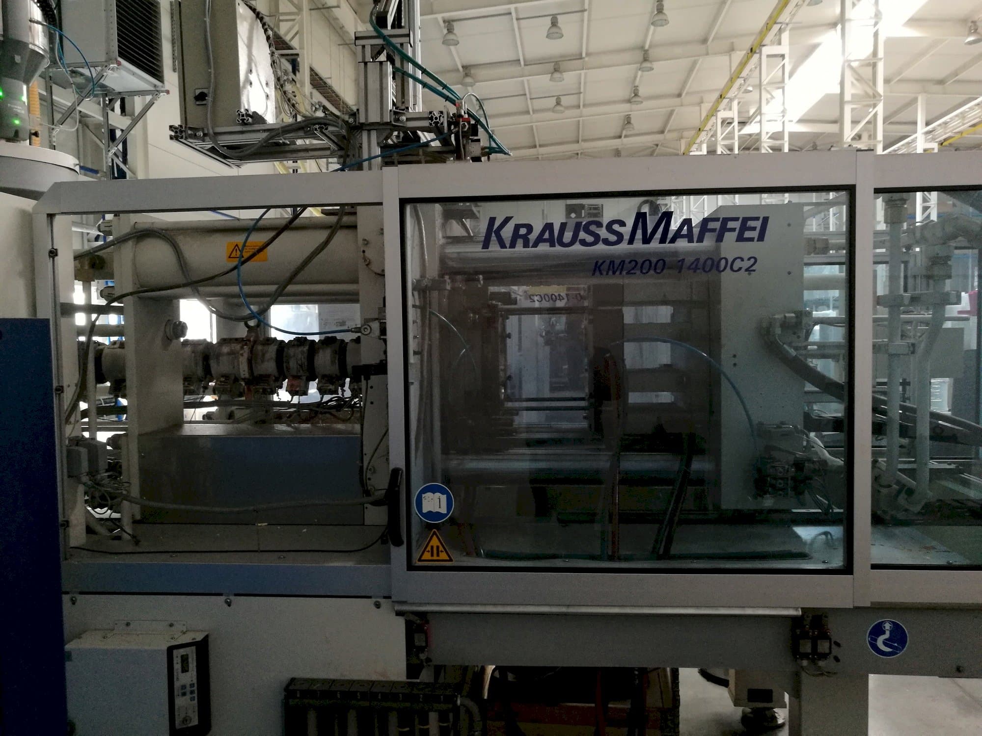 Krauss Maffei 200-1400 C2-maskinen framifrån