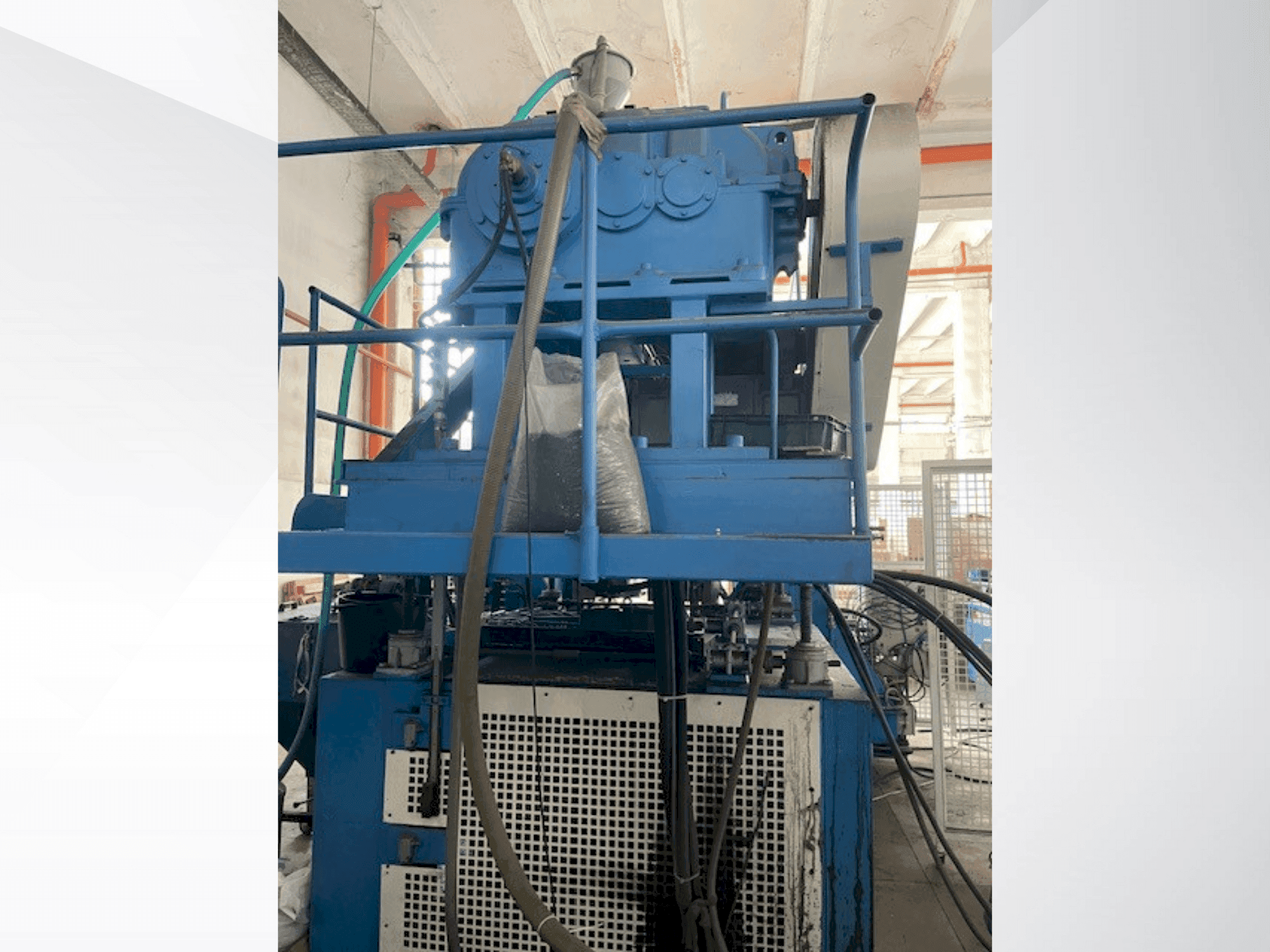 KAUTEX KEB 120-maskinen framifrån