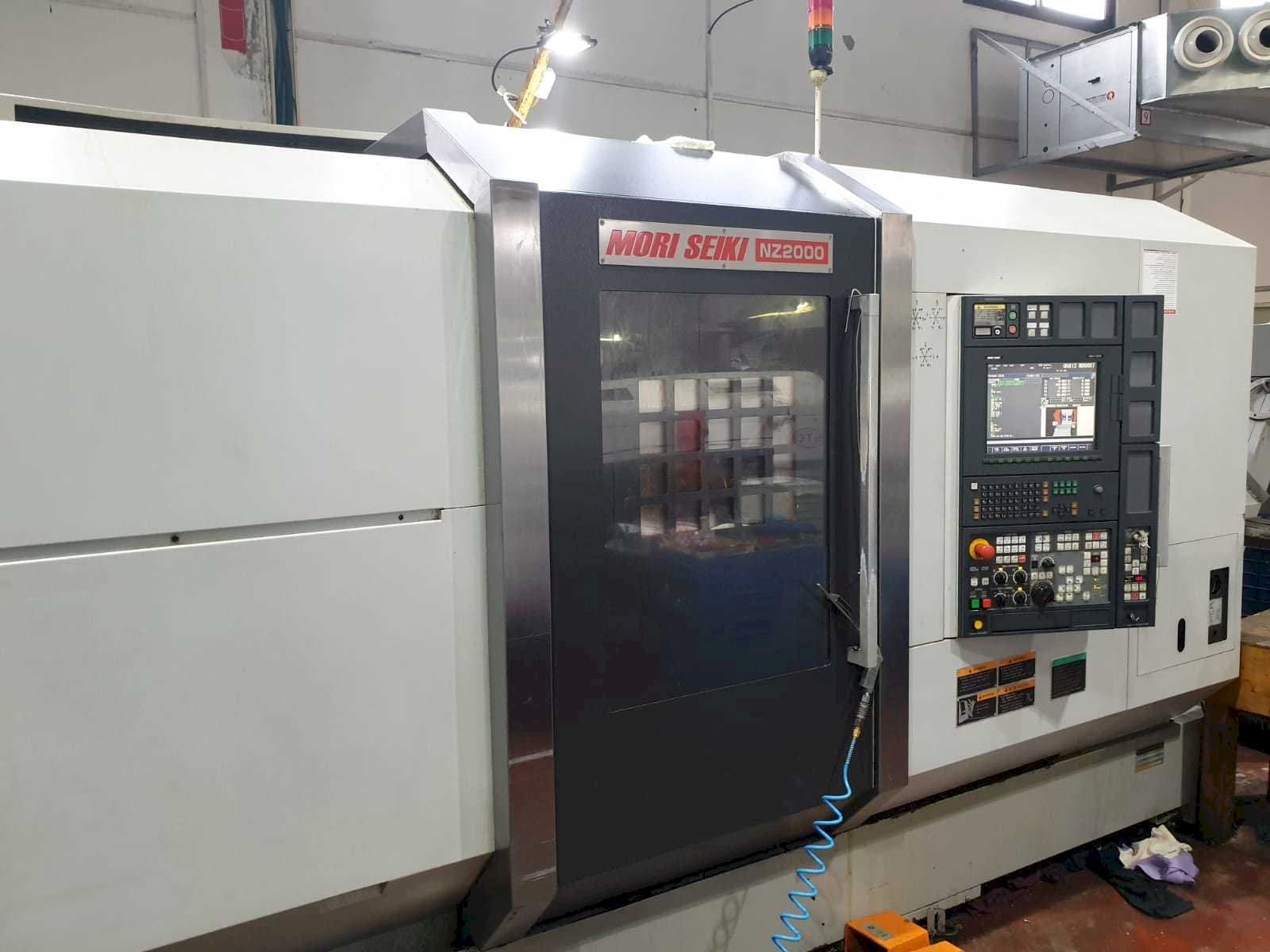 MORI SEIKI NZ2000 T3Y3-maskinen framifrån