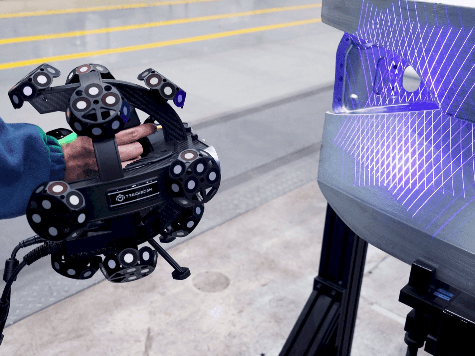 TRACKSCAN Sharp49-maskinen framifrån