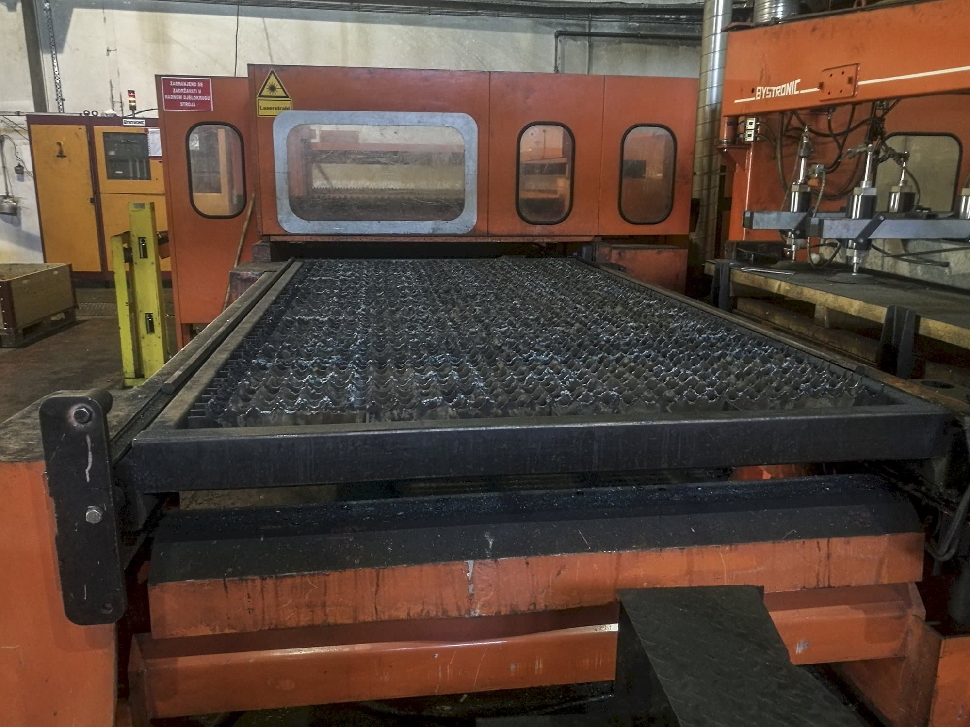 Bystronic-maskinen framifrånBystar 3015