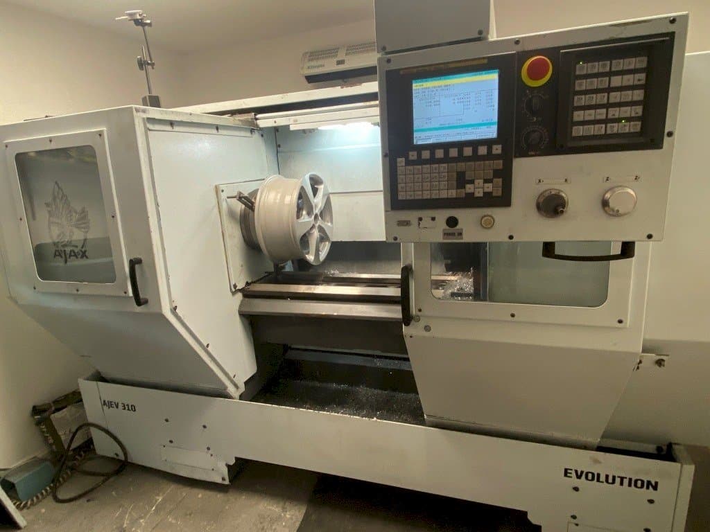AJAX EVOLUTION AJEV 310-maskinen framifrån