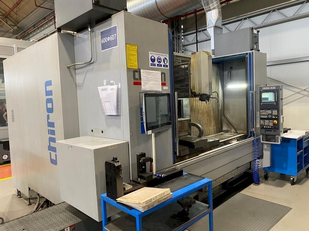 CHIRON MILL 2000-maskinen framifrån