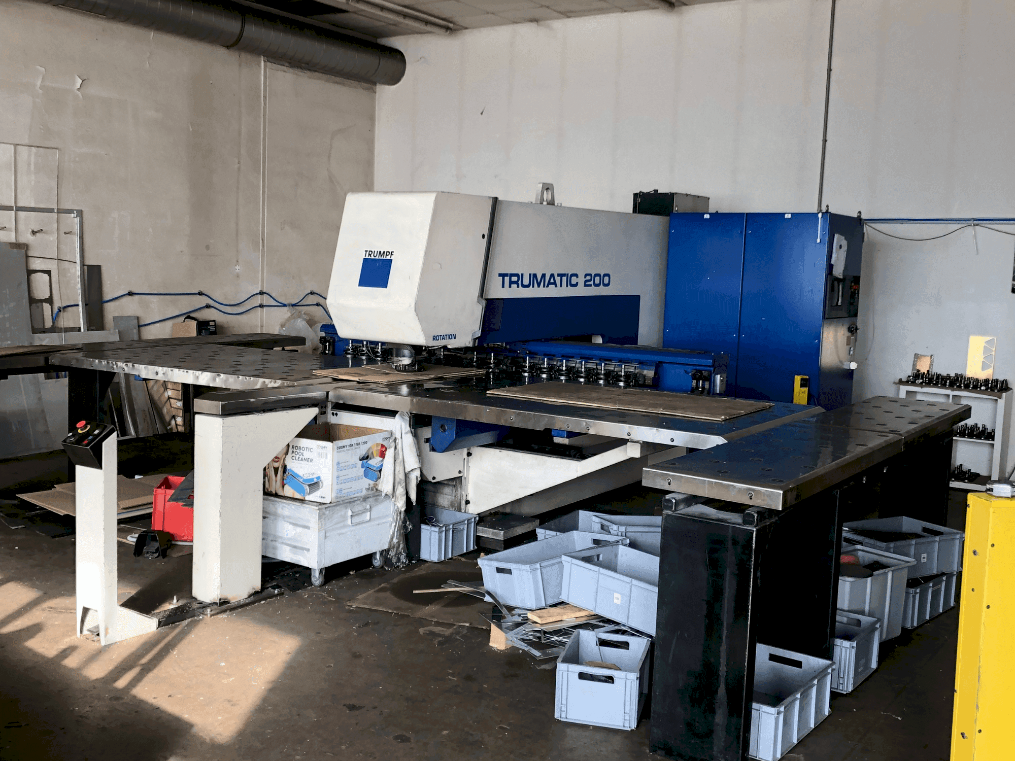 TRUMPF Trumatic TC200R-maskinen framifrån