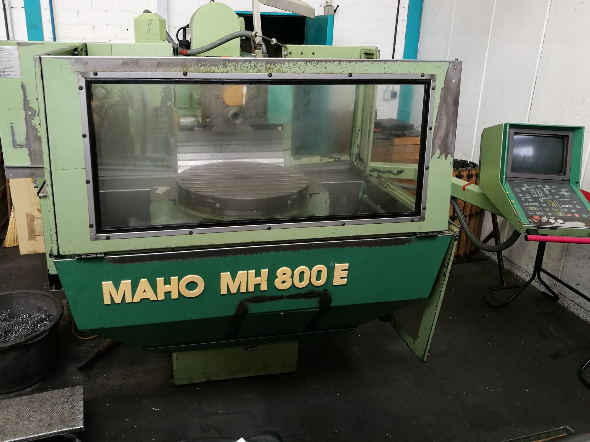 Maho-maskinen framifrånMH 800 E