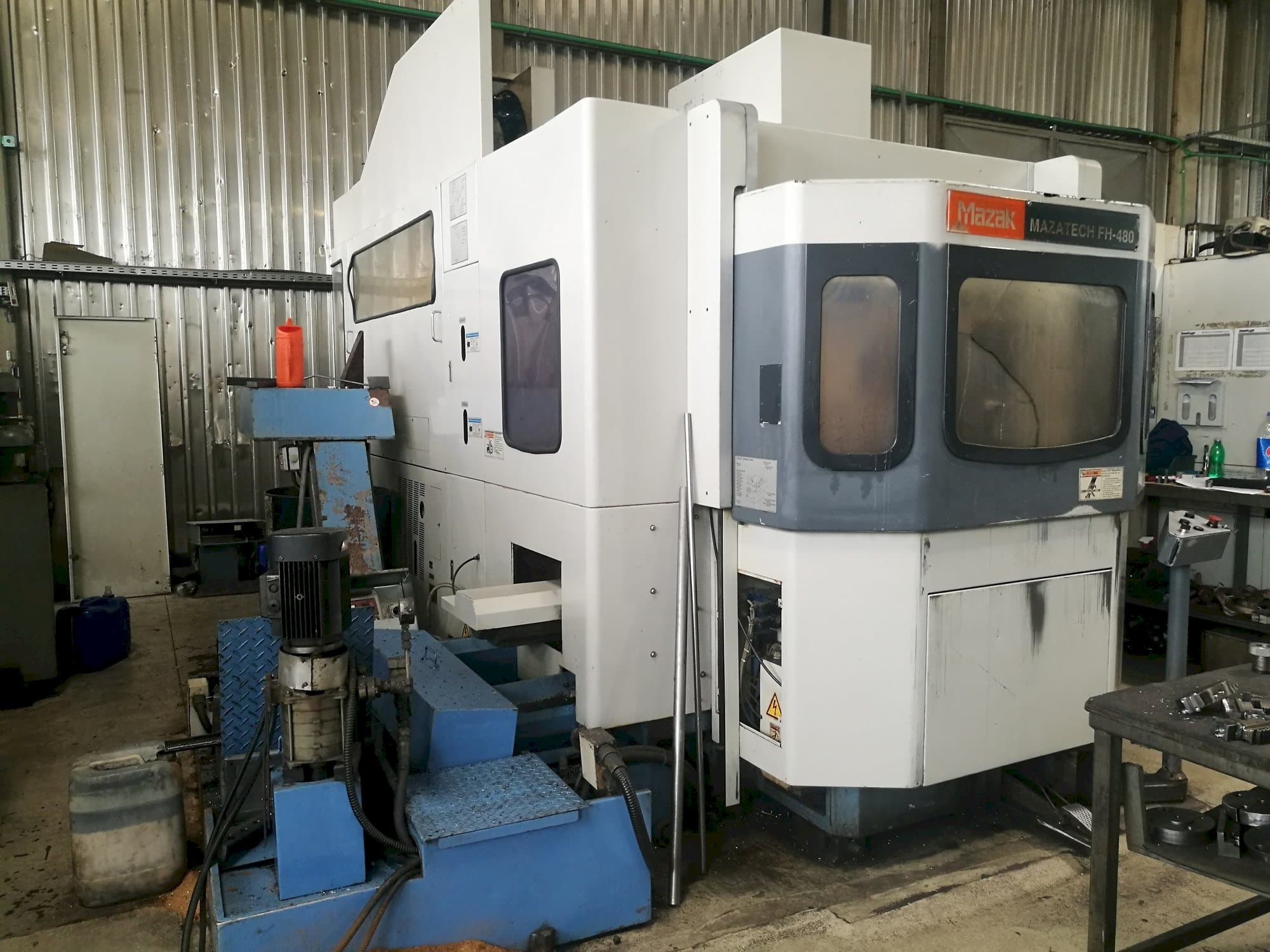 Mazak FH-480-maskinen sedd från vänster sida