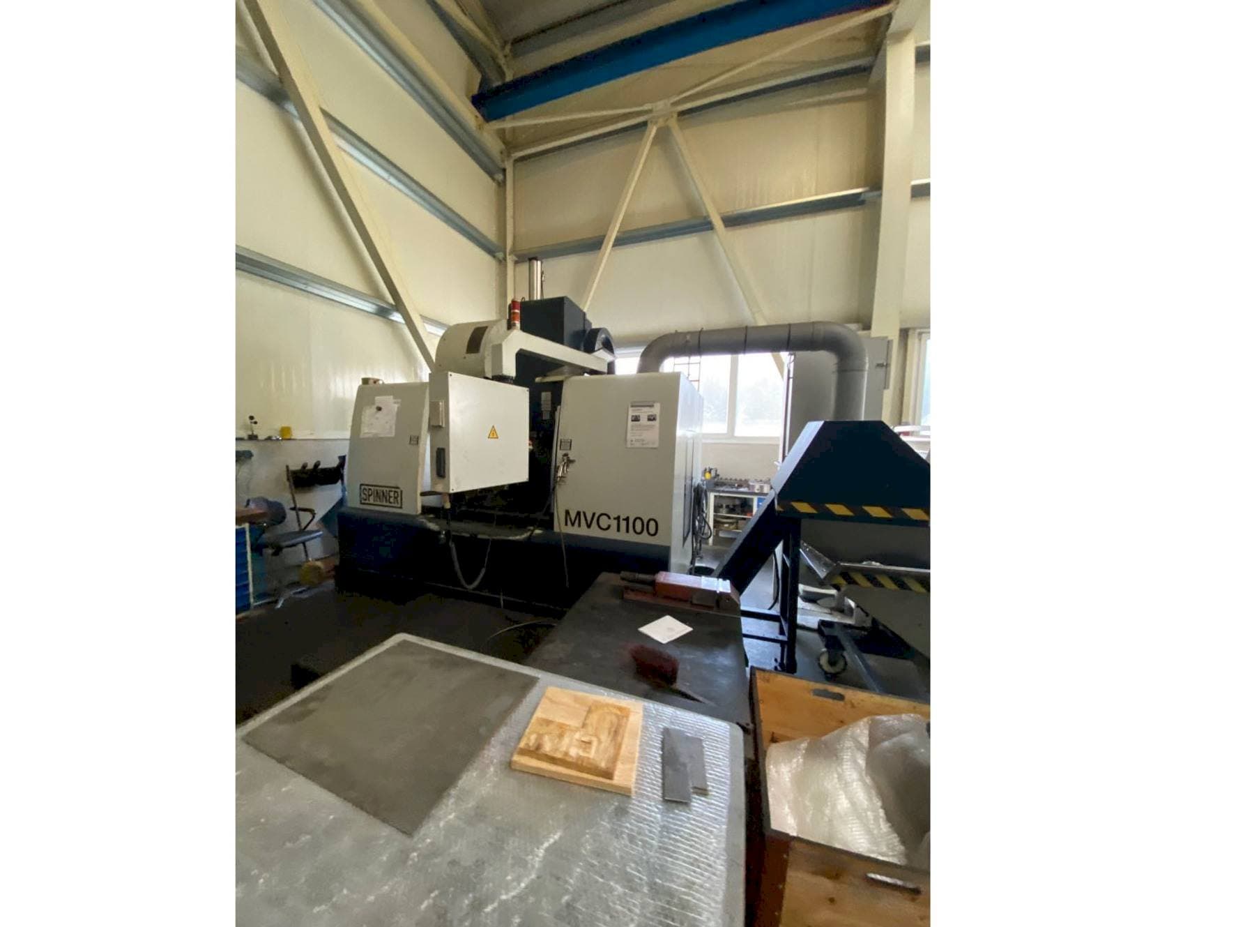 SPINNER MVC 1100 B-maskinen framifrån