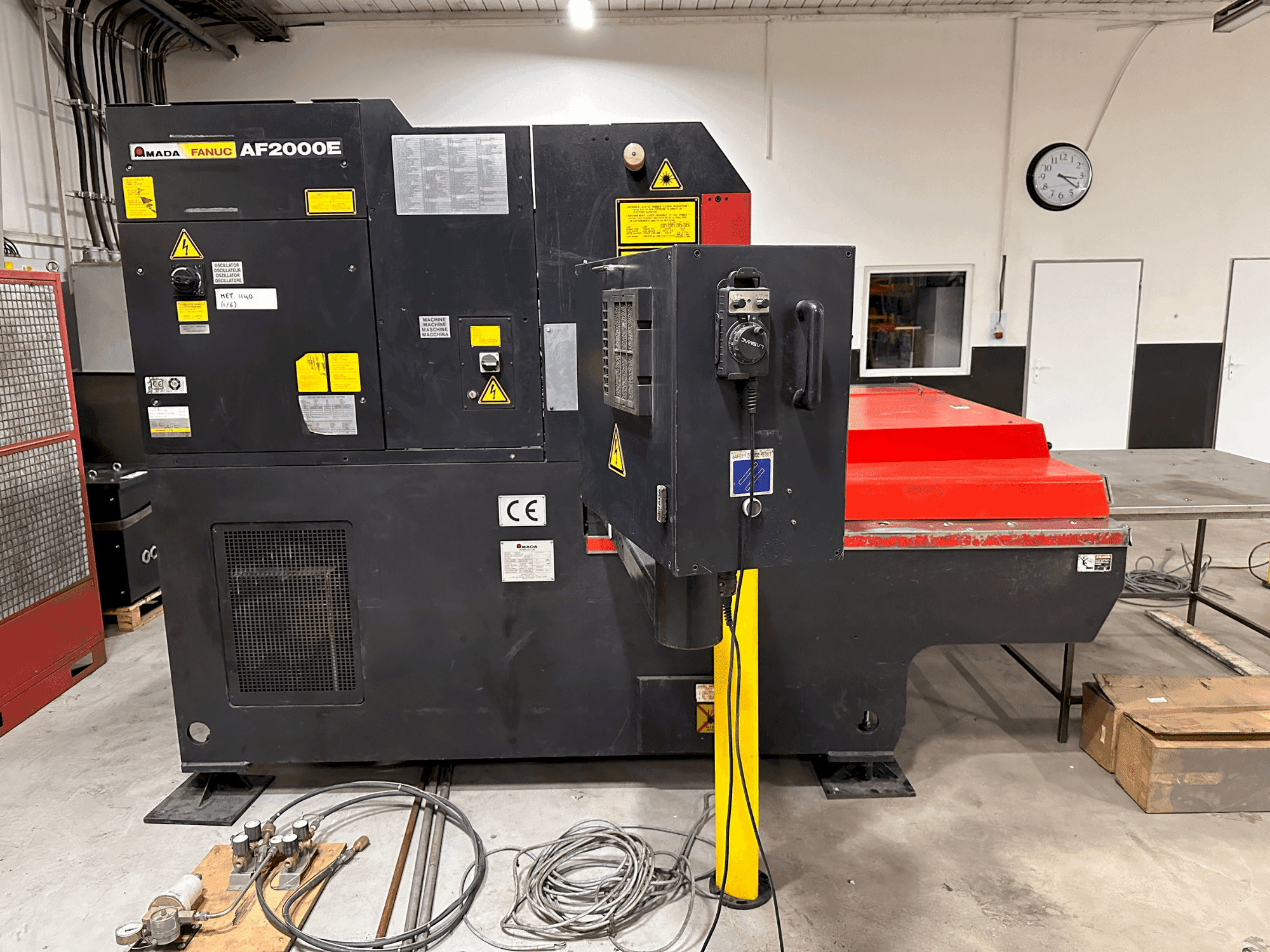 AMADA LC 1212 A3-maskinen framifrån