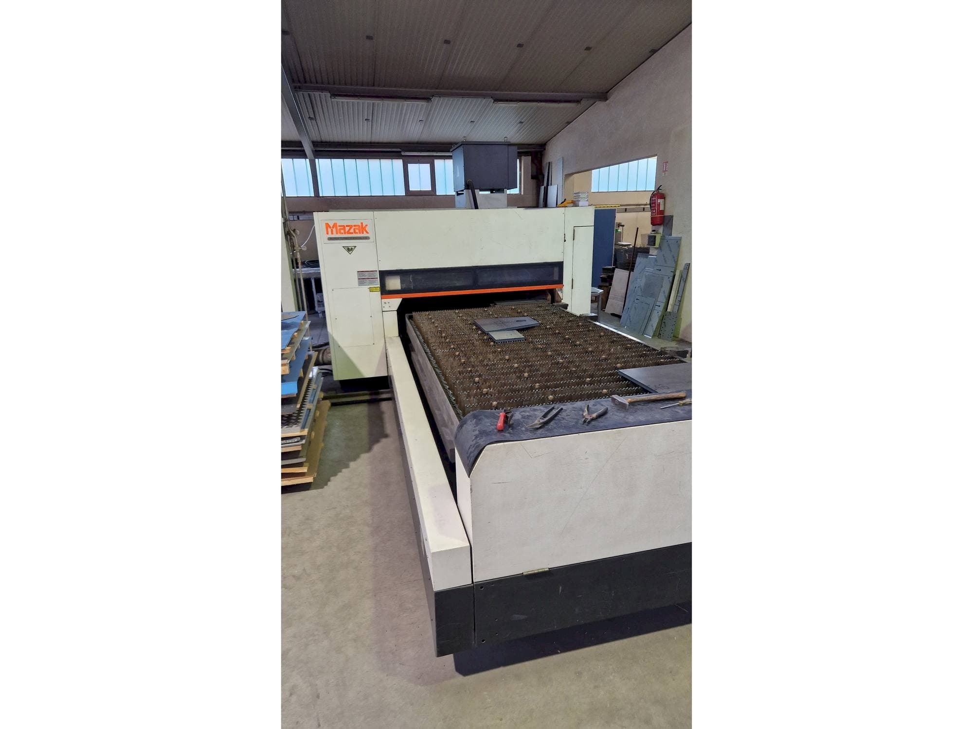 Mazak Super Turbo-X510 Mk III G-maskinen framifrån