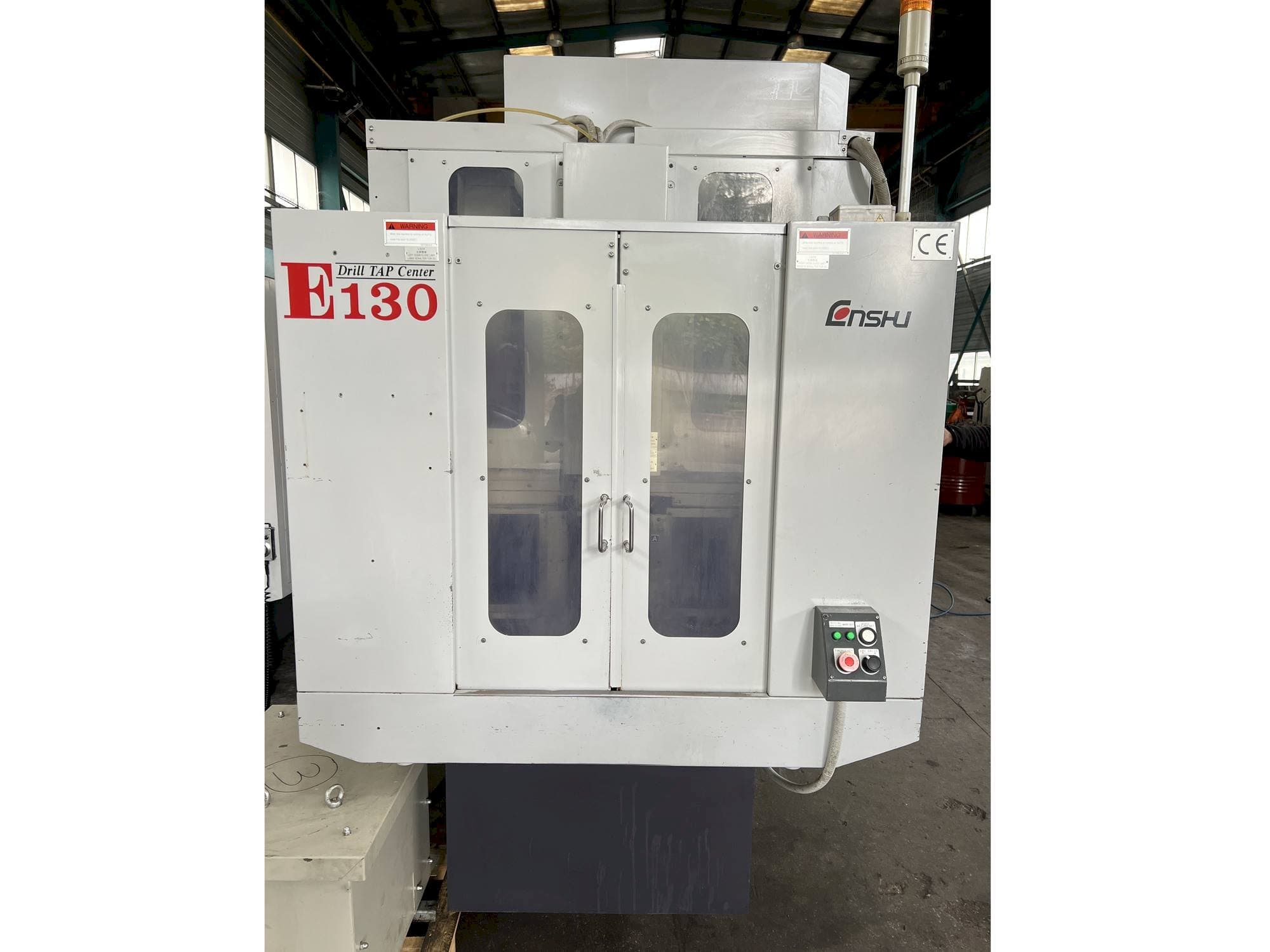 Enshu E130-maskinen framifrån