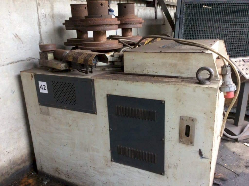 Sahinler HPK-120-maskinen framifrån
