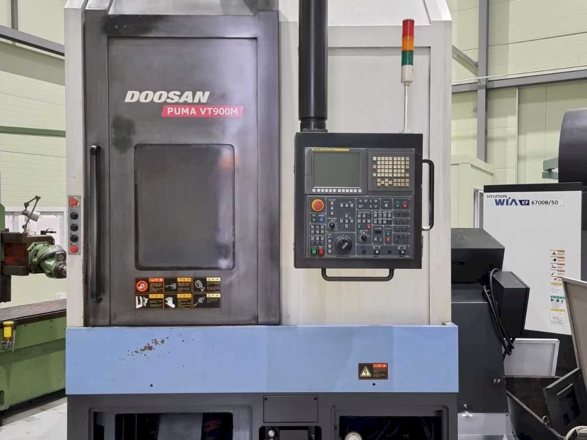 Doosan PUMA VT900M-maskinen framifrån