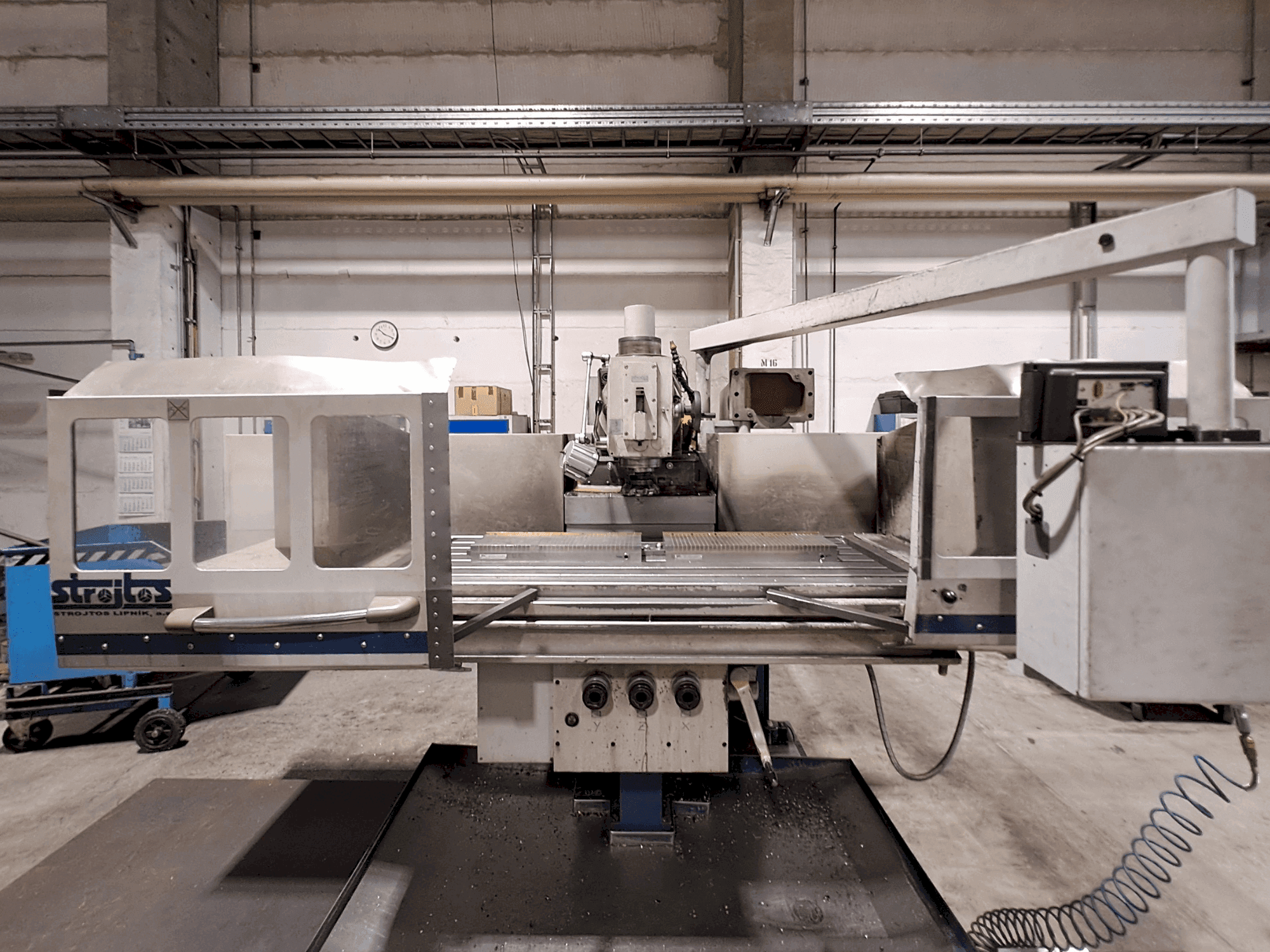 TOS FGS63T Plus-maskinen framifrån