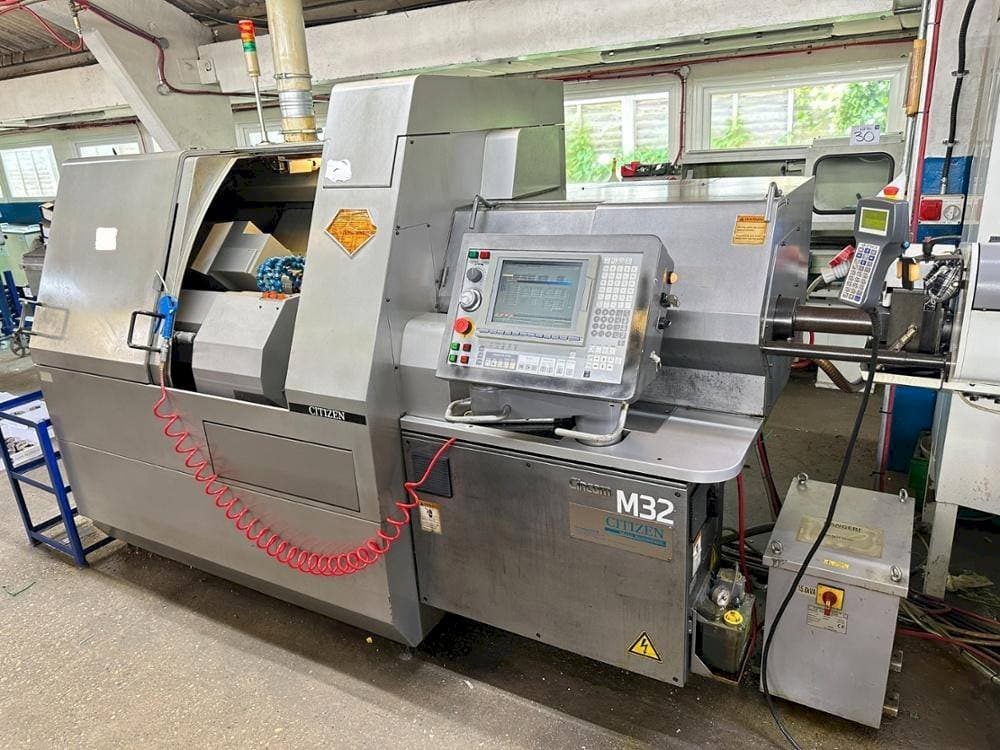 Citizen M32V-maskinen framifrån