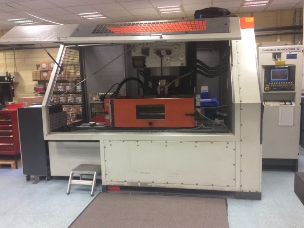 CHARMILLES Robofil 4020 SI-maskinen framifrån