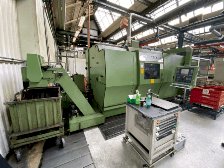 TRAUB TNX 65-maskinen framifrån