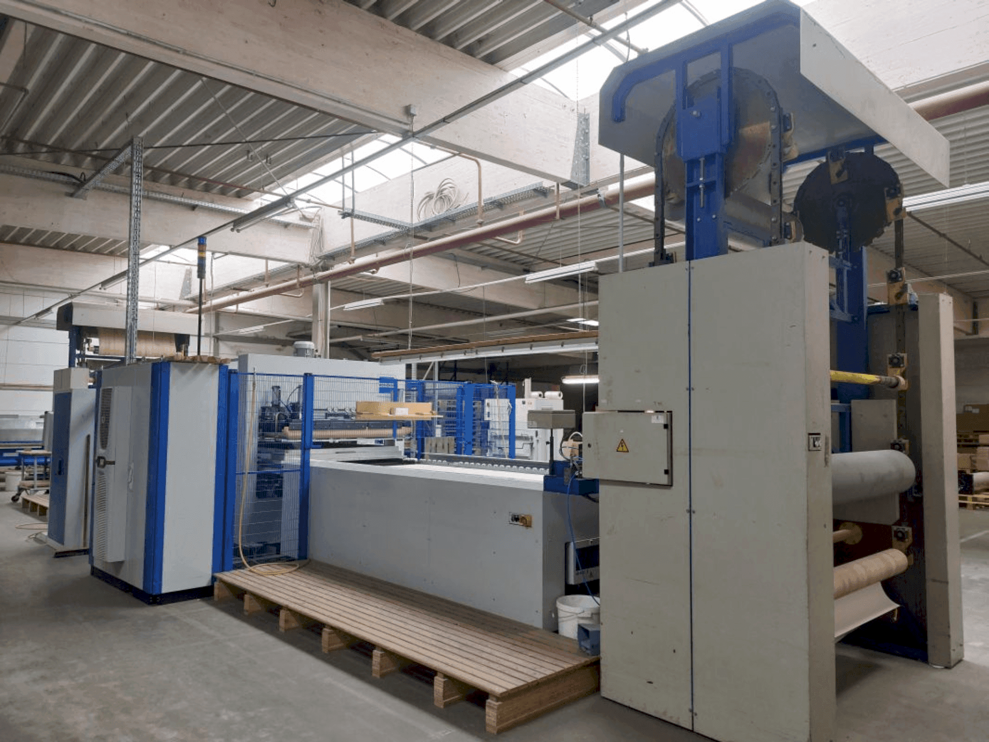 WEMHÖNER Variopress Basic 1000S-maskinen framifrån