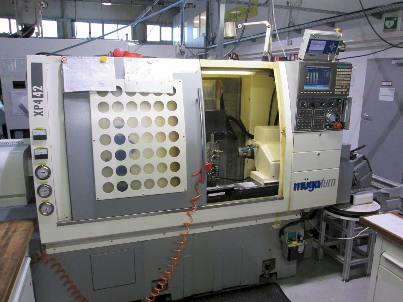 Muga XP4 42SM-maskinen framifrån