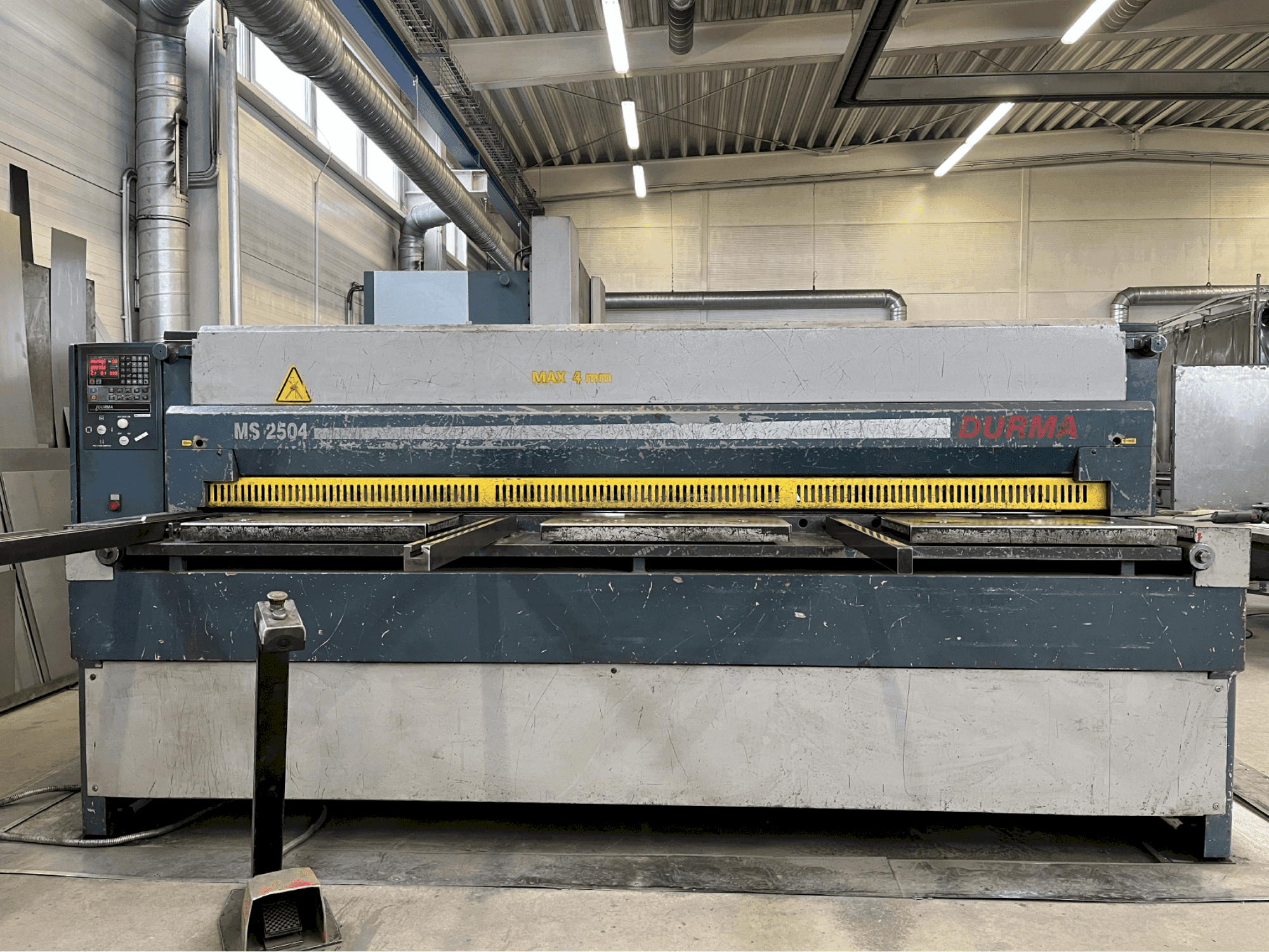 Durma MS 2504-maskinen framifrån