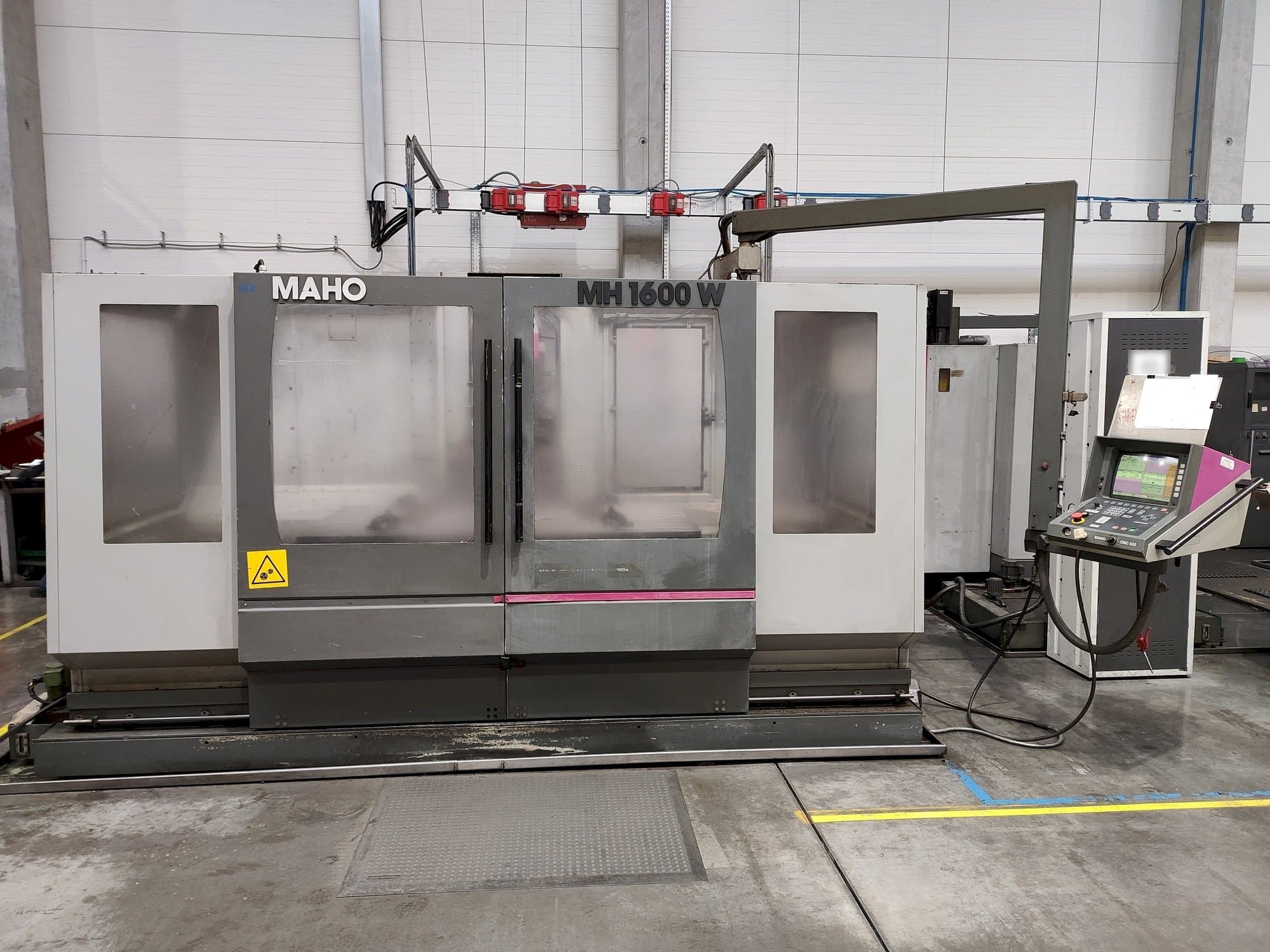 Maho MH 1600 W-maskinen framifrån