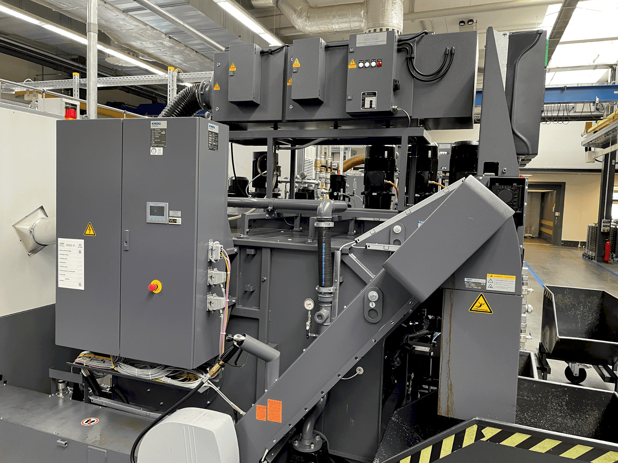 KNOLL KF 400/3400-maskinen framifrån