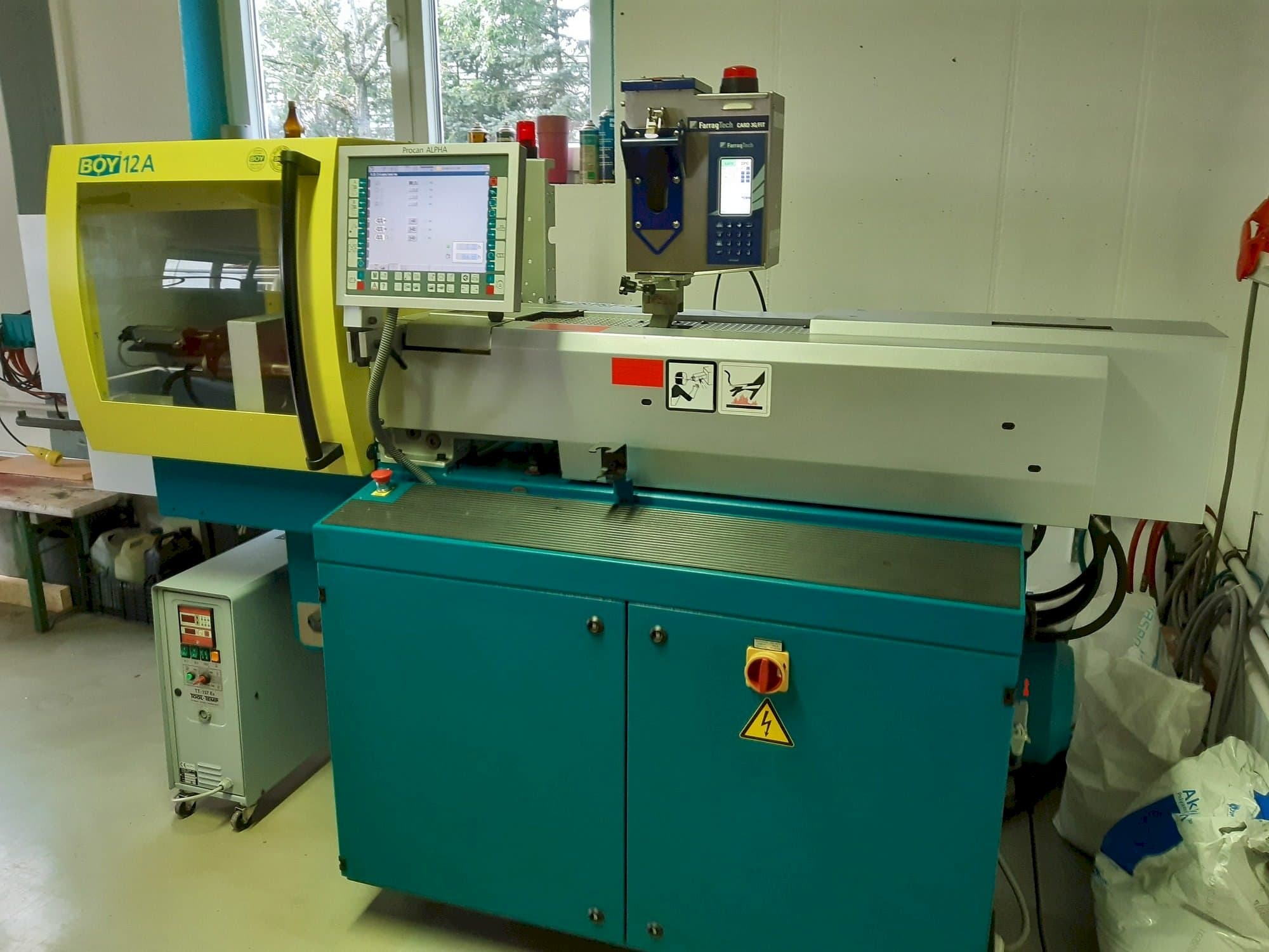 BOY 12A-maskinen framifrån