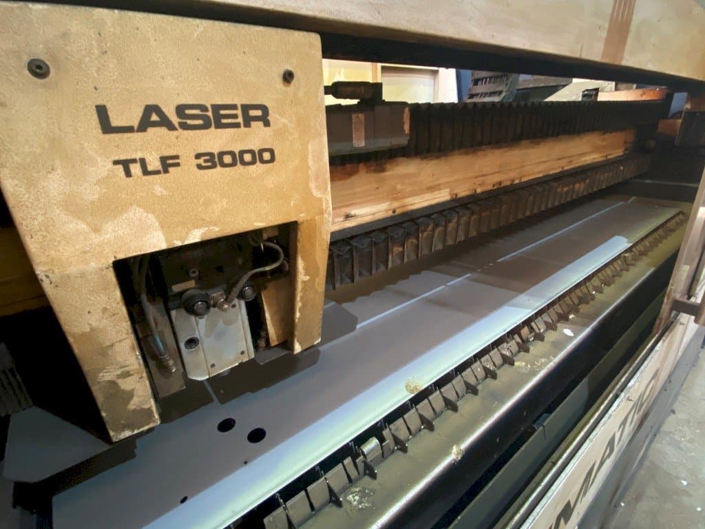 Trumpf TRUMATIC L2530-maskinen framifrån