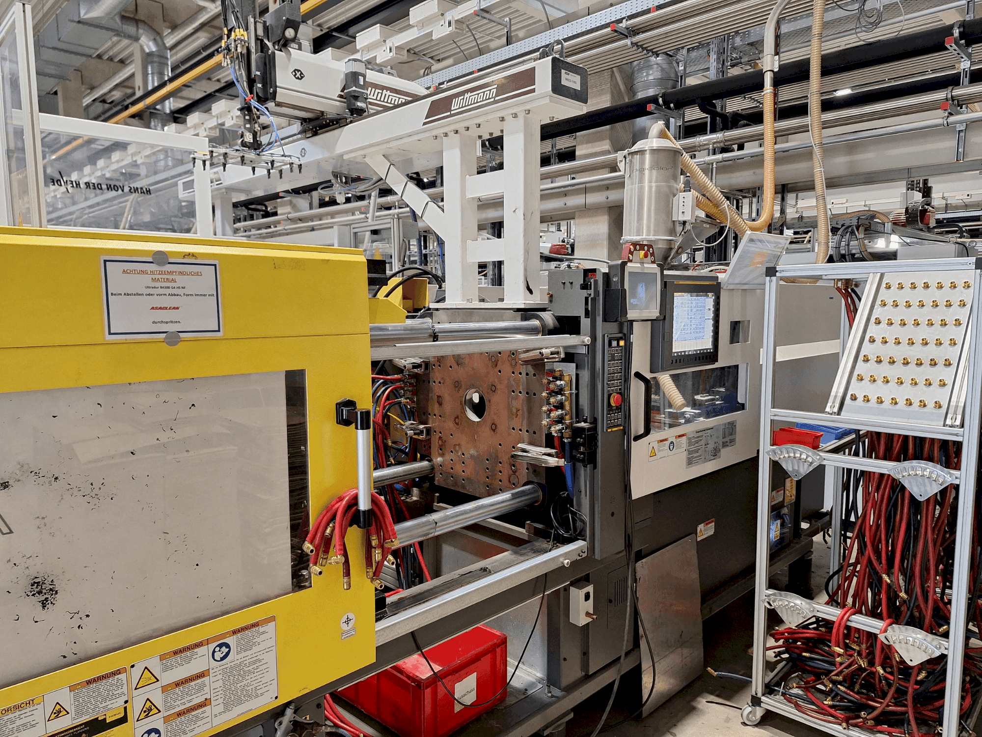 FANUC Roboshot S130iA-maskinen framifrån