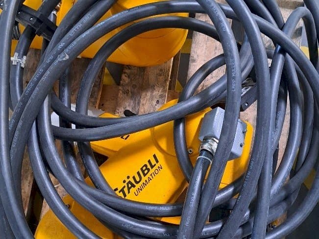 STAUBLI TX60-maskinen framifrån