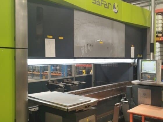 Safan SAFAN E-brake 300-4100-maskinen framifrån