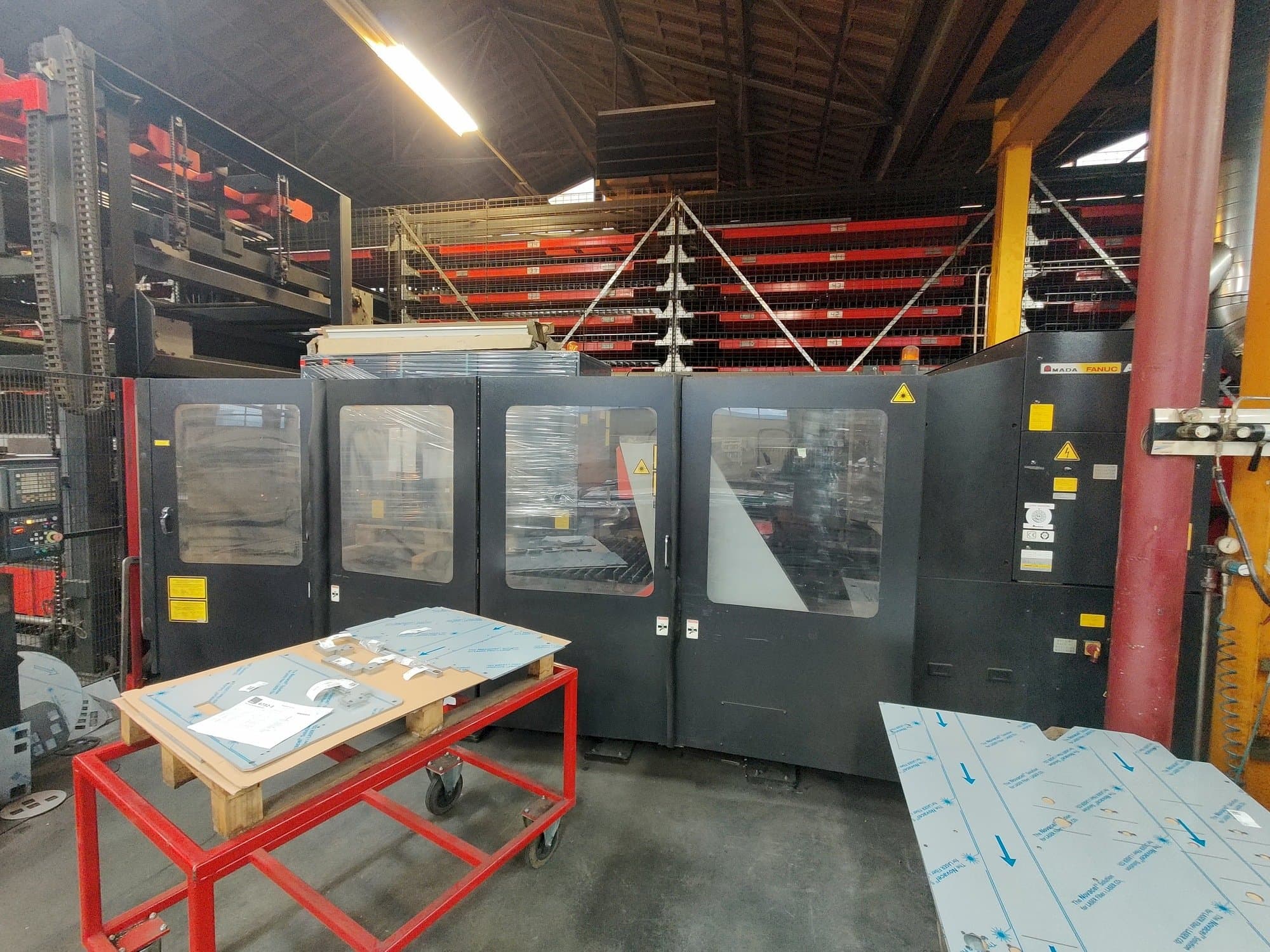 AMADA FO 3015-maskinen framifrån