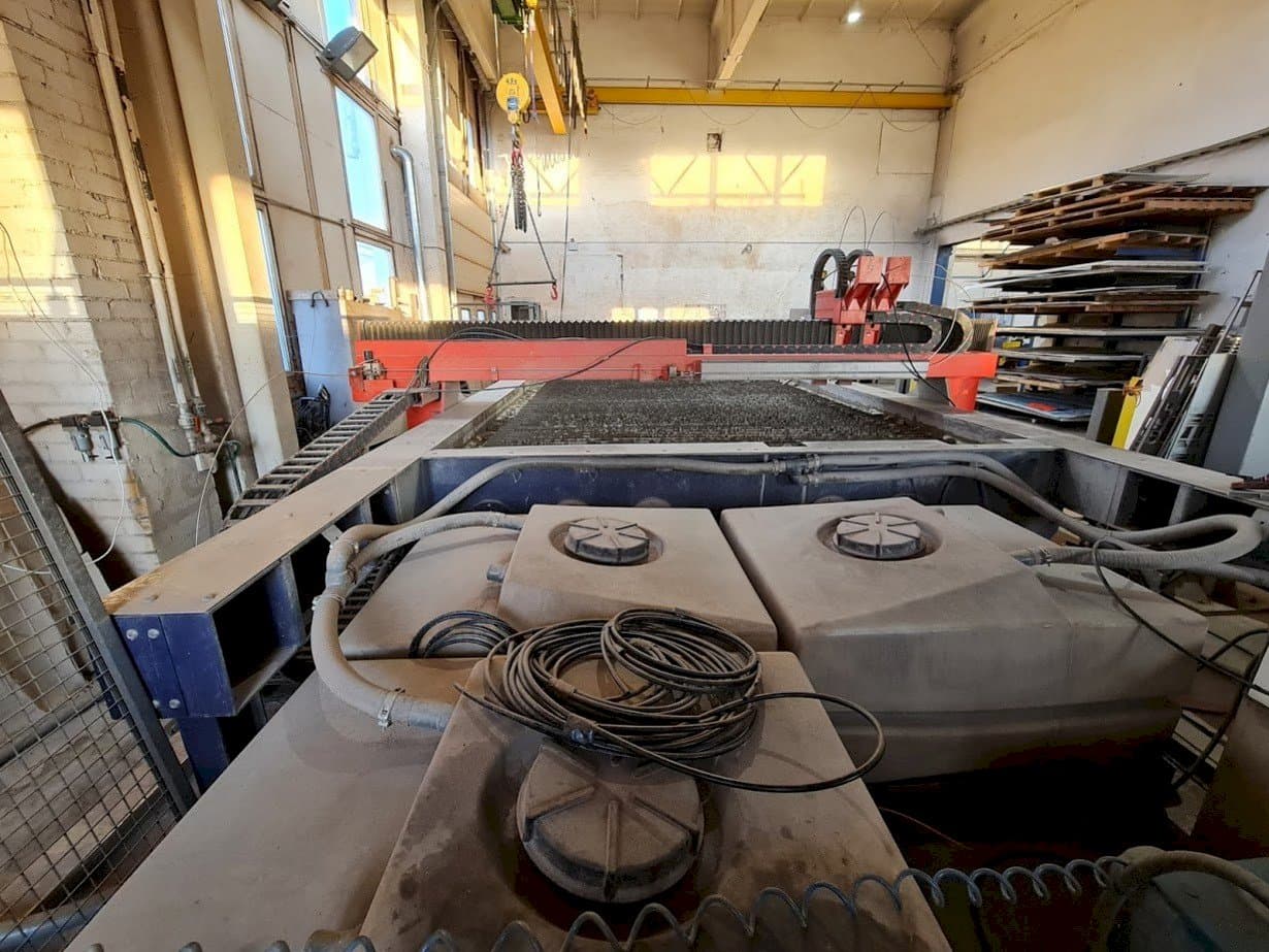 Bystronic ByJet Classic L 6030-maskinen framifrån