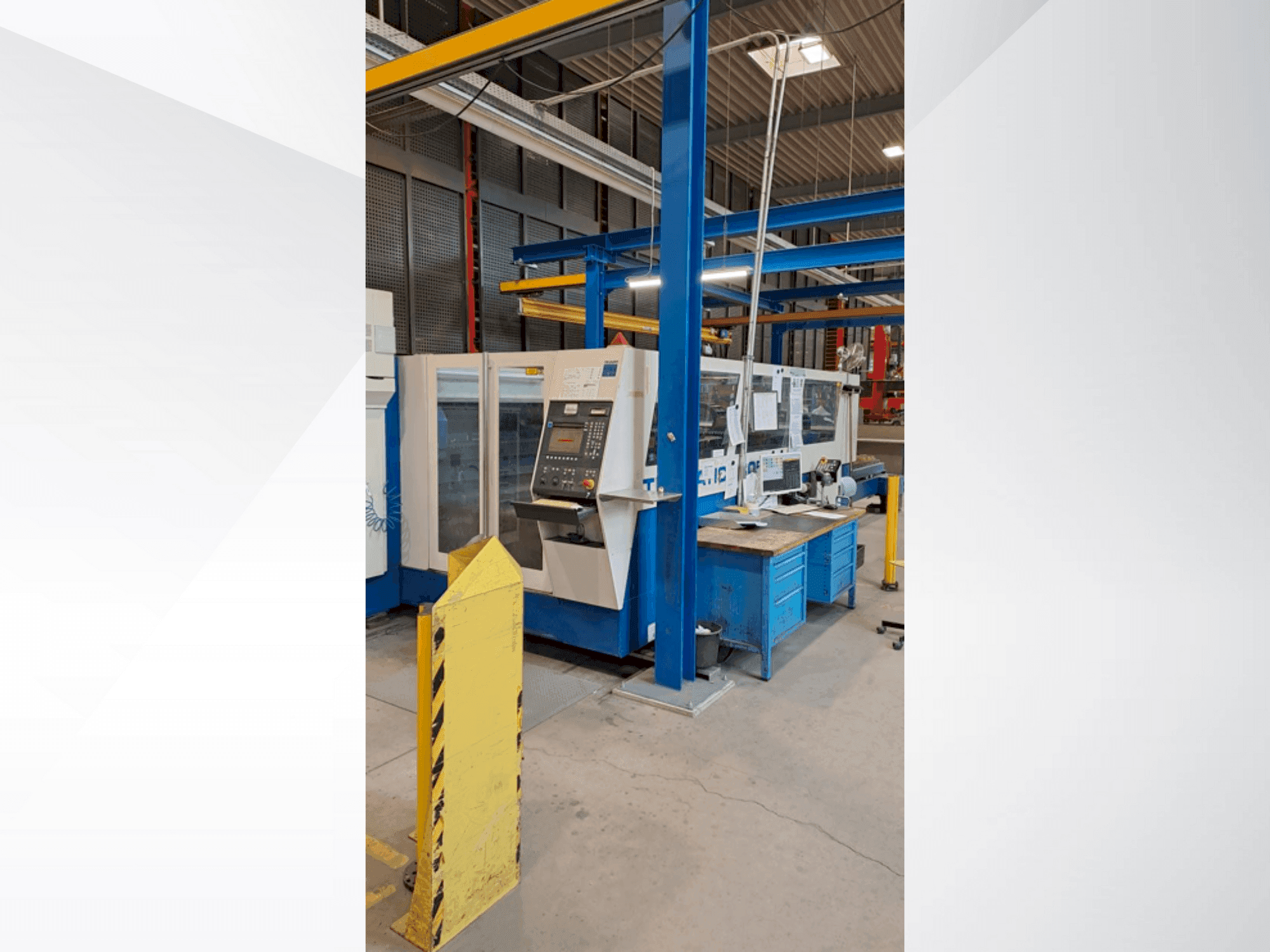 TRUMPF Trumatic L3050-maskinen framifrån
