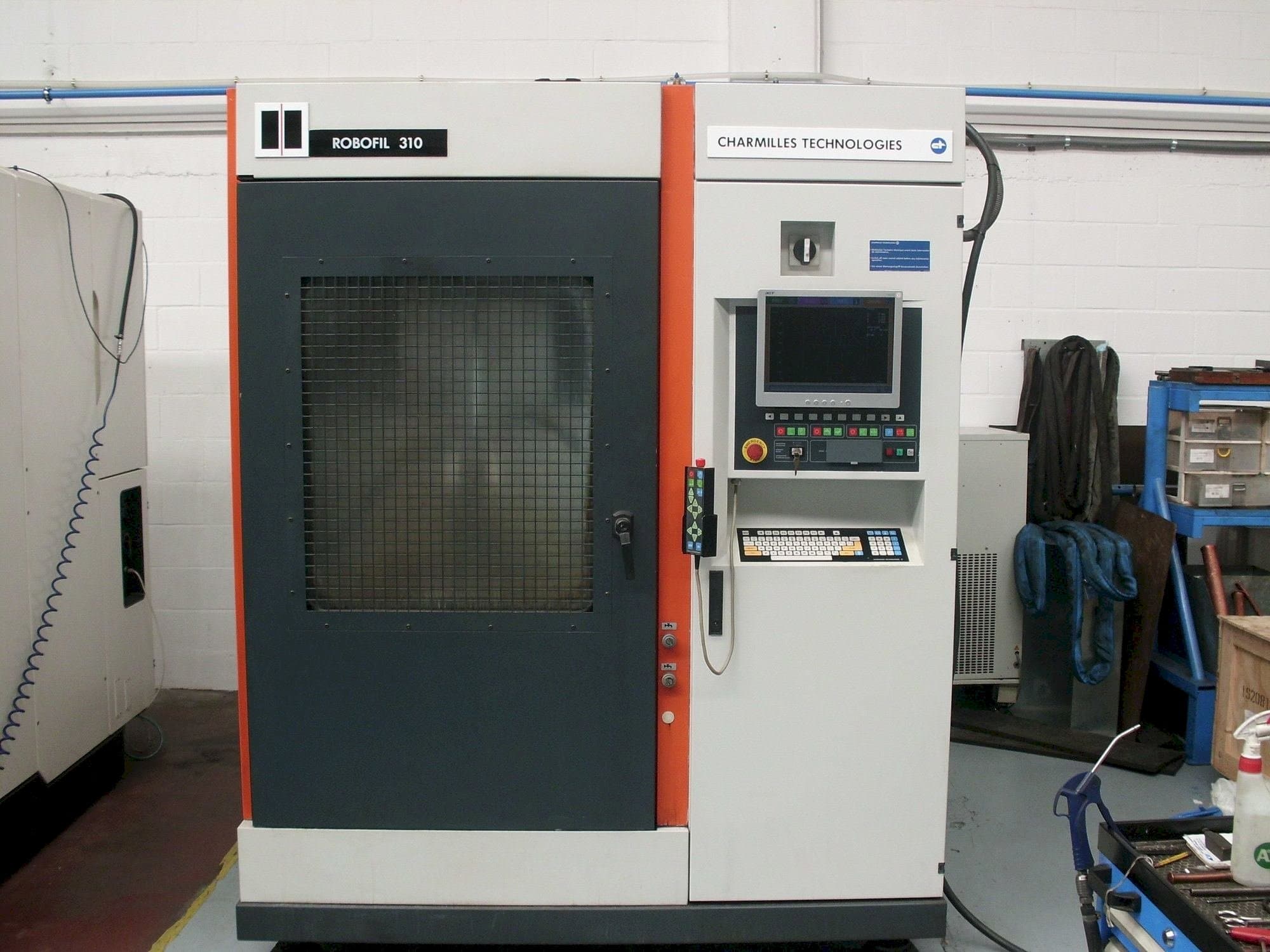 CHARMILLES Robofil 310-maskinen framifrån