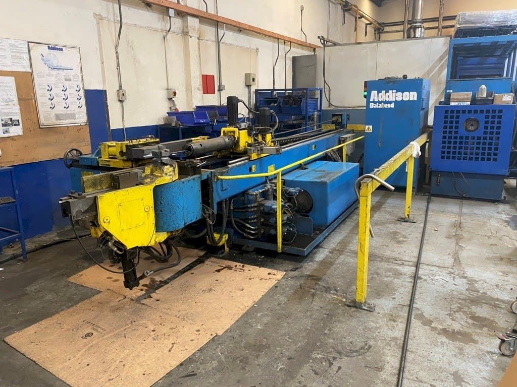 Addison DB-76 3D CNC-maskinen framifrån