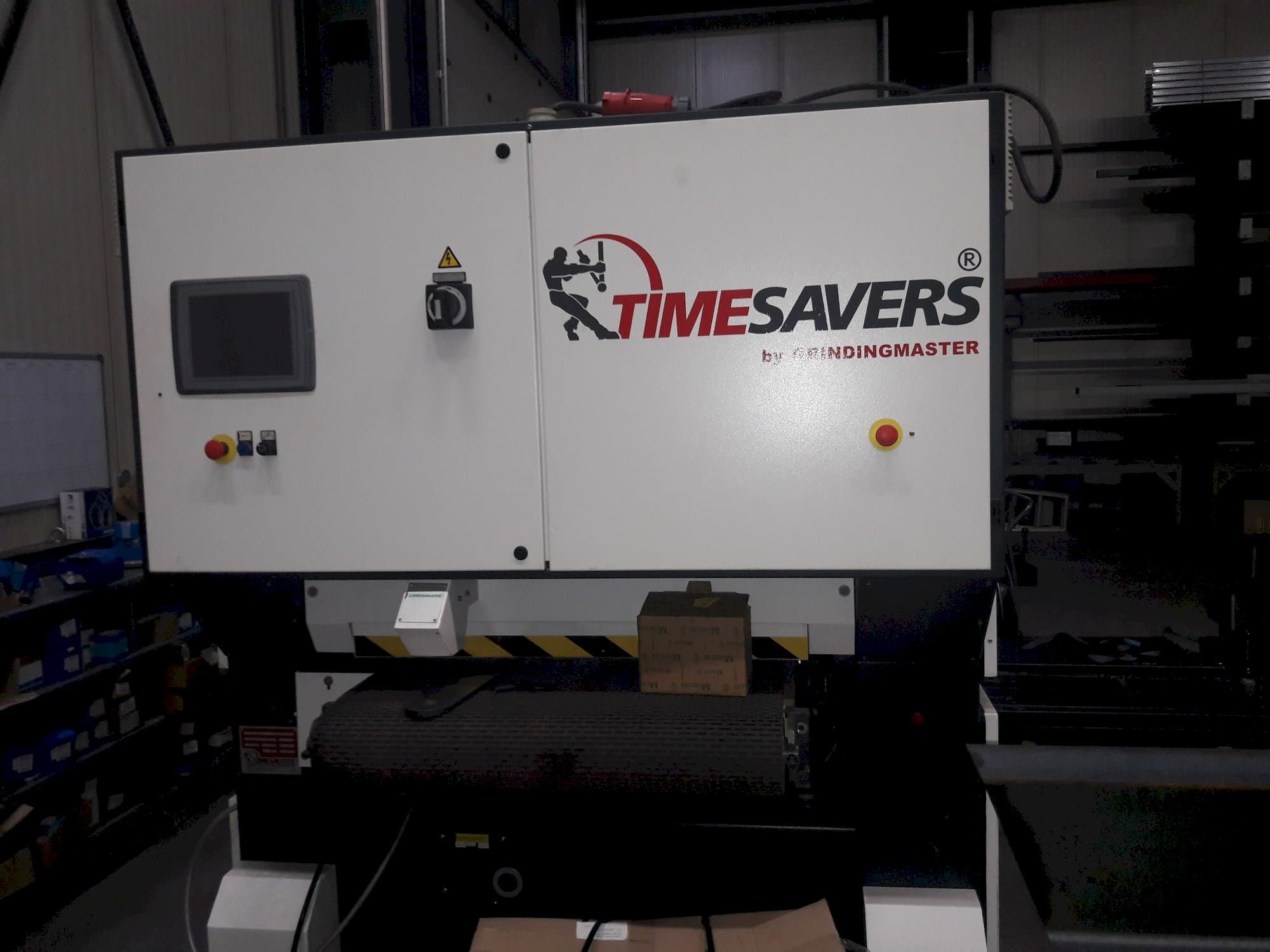 TIMESAVERS 42-SERIE-900-WWB-S-maskinen framifrån