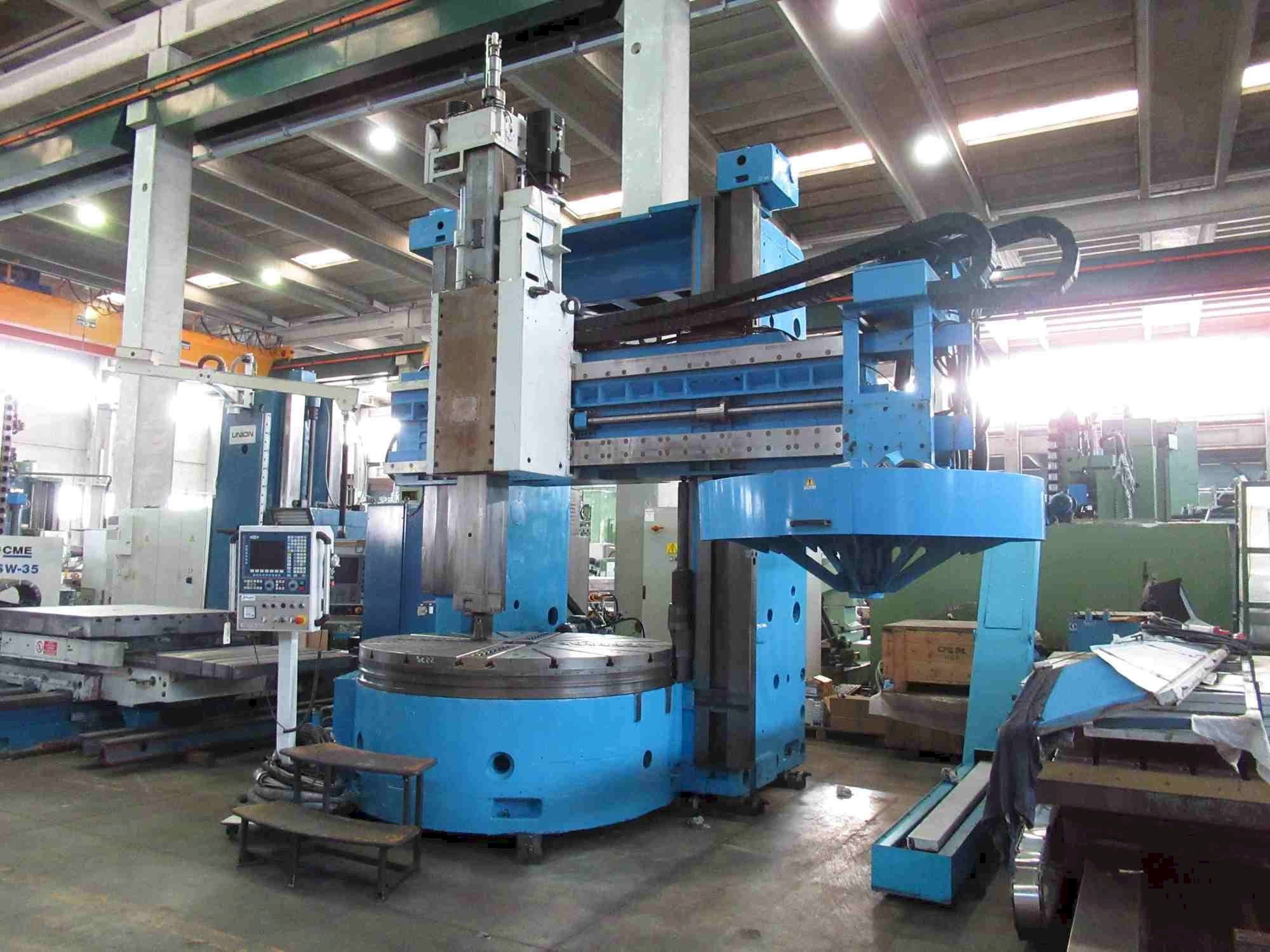 Titan SC 22 CNC-maskinen framifrån