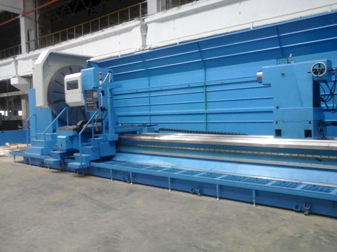 Takang FB100Nx7600-maskinen framifrån