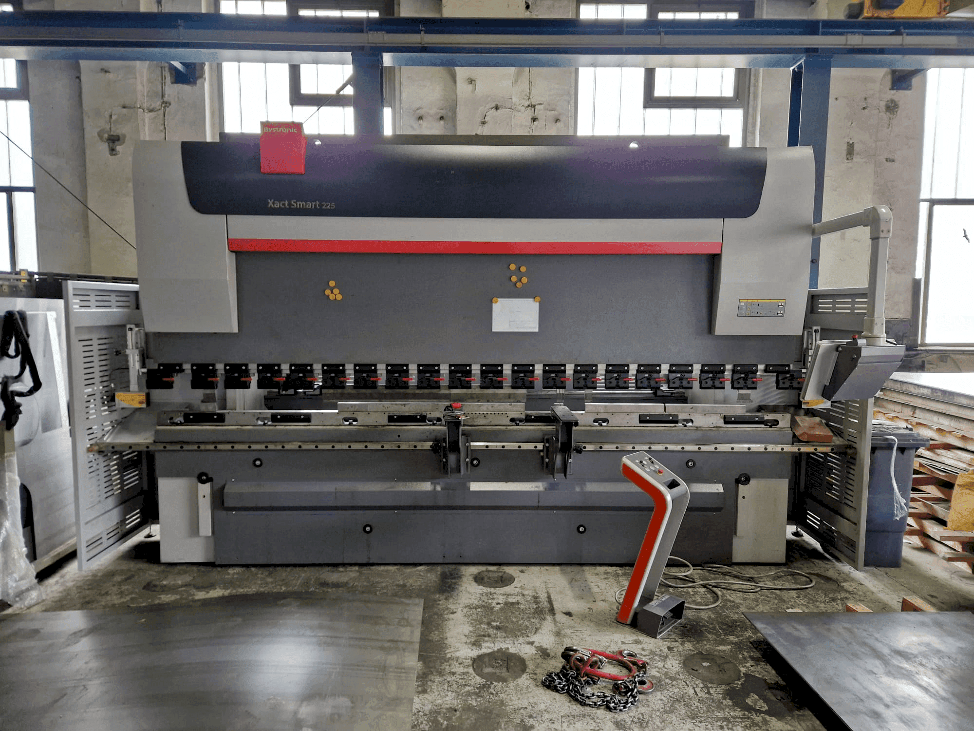 Bystronic Xact Smart 225/4100-maskinen framifrån