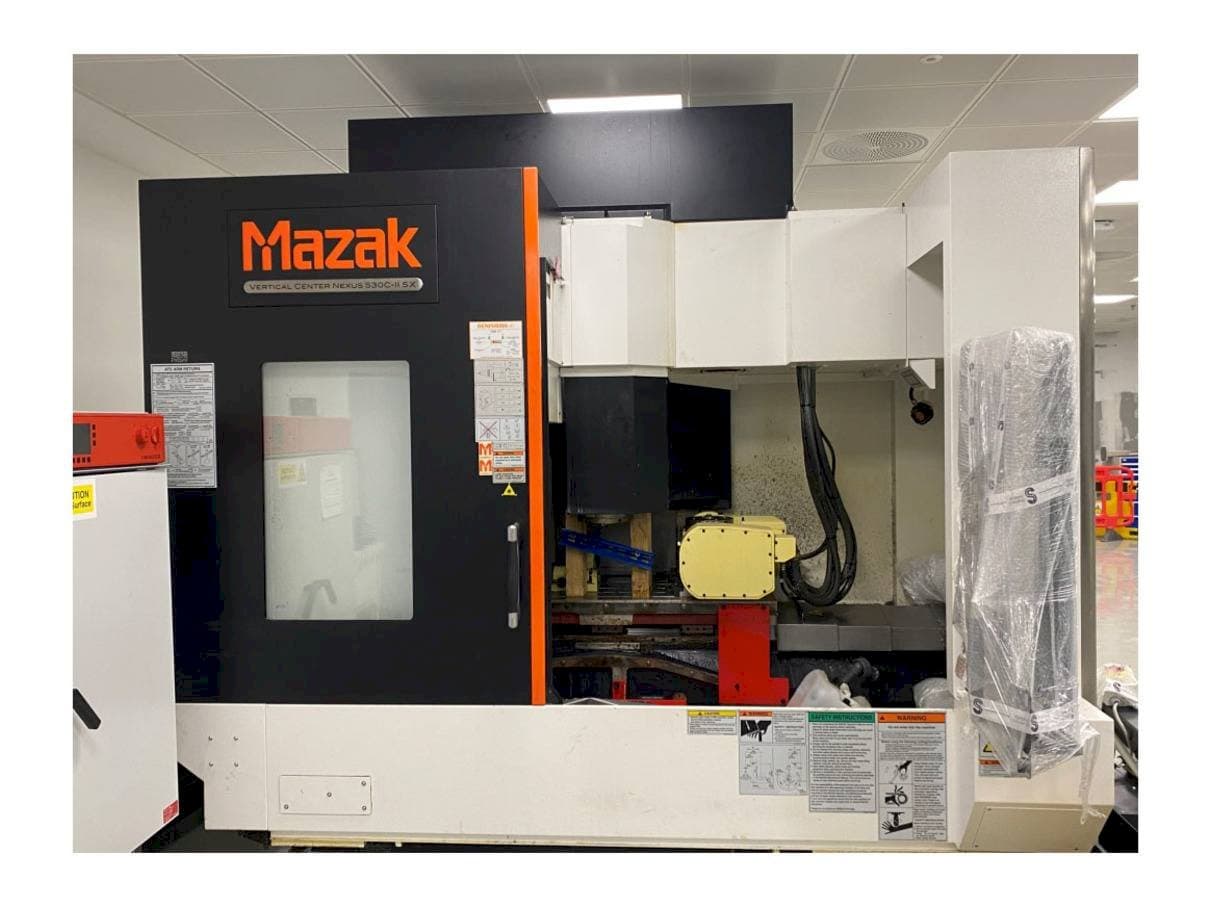Mazak Vertical Center Nexus 530C-II 5X-maskinen framifrån