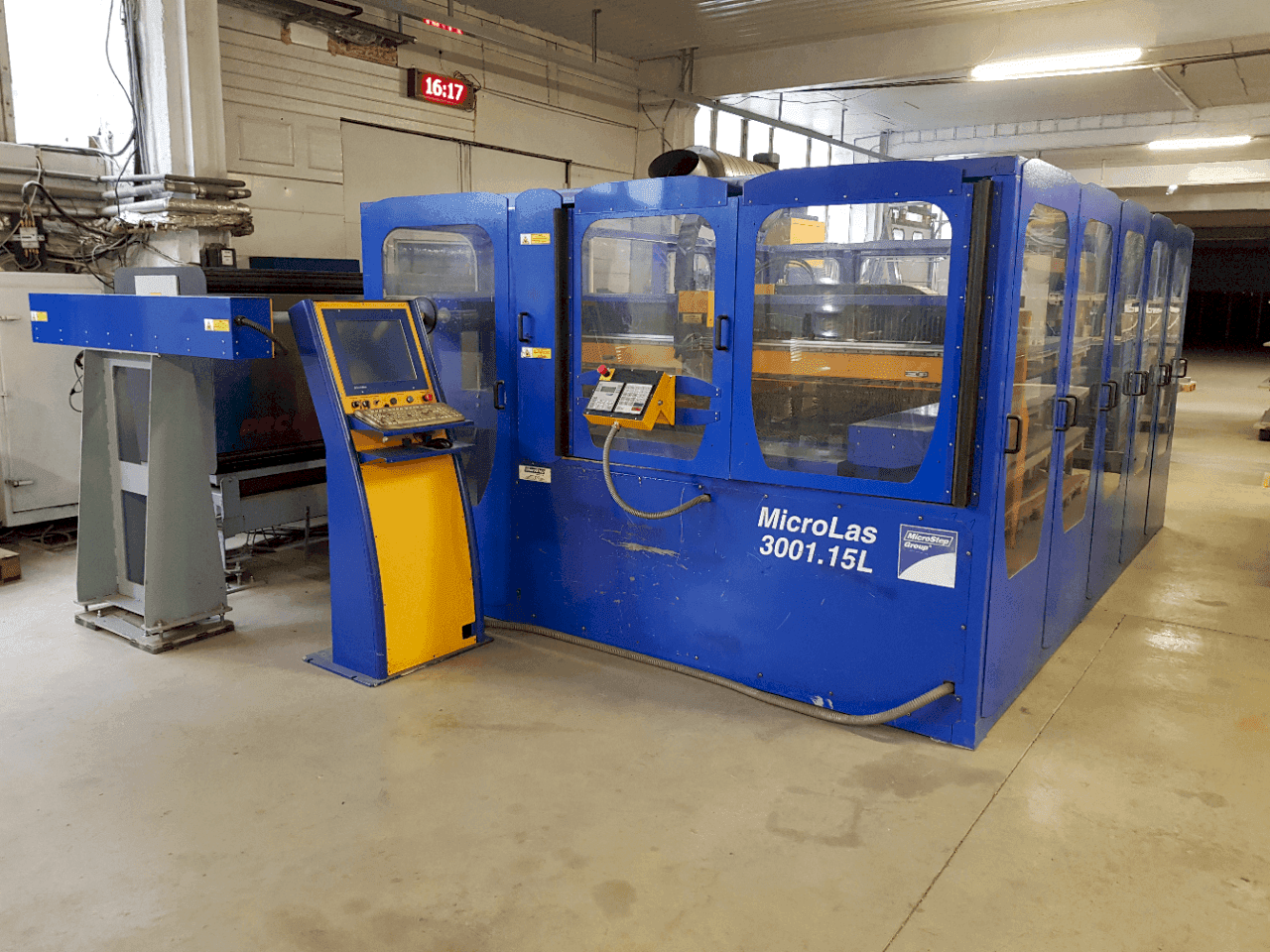 MicroStep MicroLas 3001.15L-maskinen framifrån