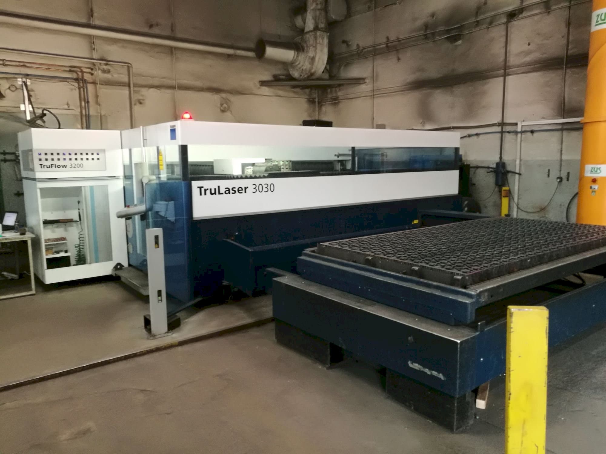Trumpf TruLaser 3030 L20-maskinen framifrån
