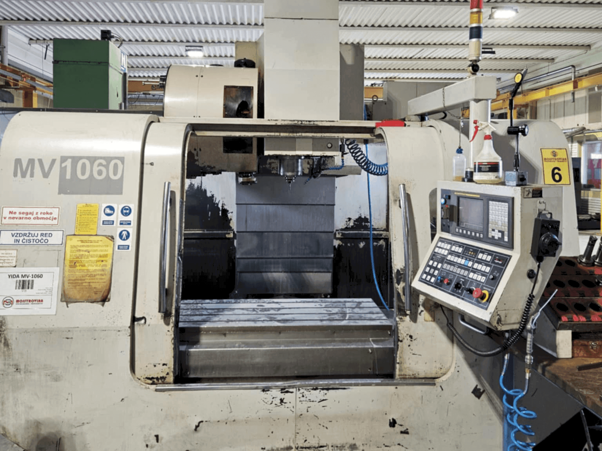 Yida MV-1060-maskinen framifrån