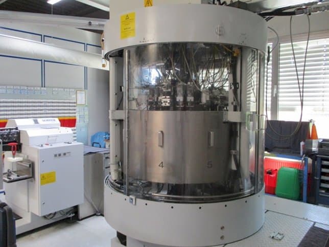 MIKRON Multistar CX-24-maskinen framifrån