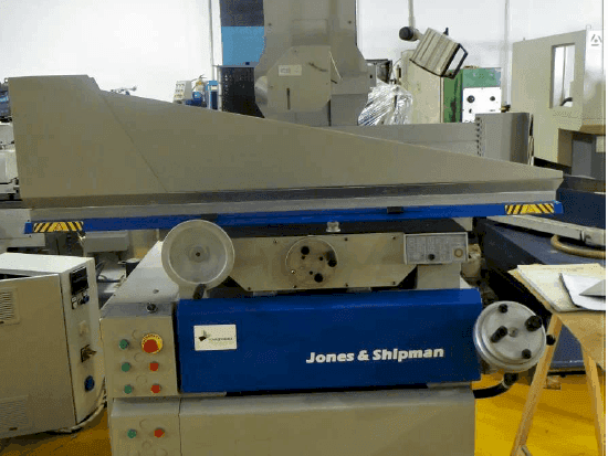 Jones & Shipman 1400 E-maskinen framifrån
